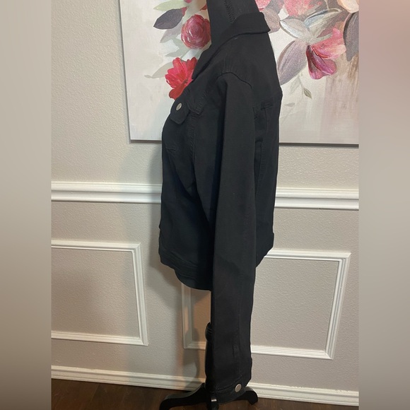 Black Jean Jacket || Size XXL (14) - Picture 9 of 14